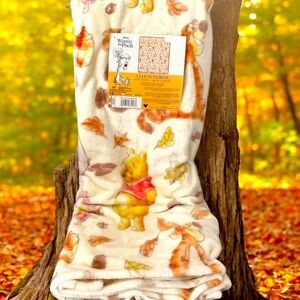 WINNIE THE POOH Fall Blanket NEW